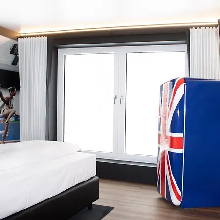 Men By Wmm Hotel *