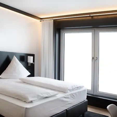Men By Wmm Hotel